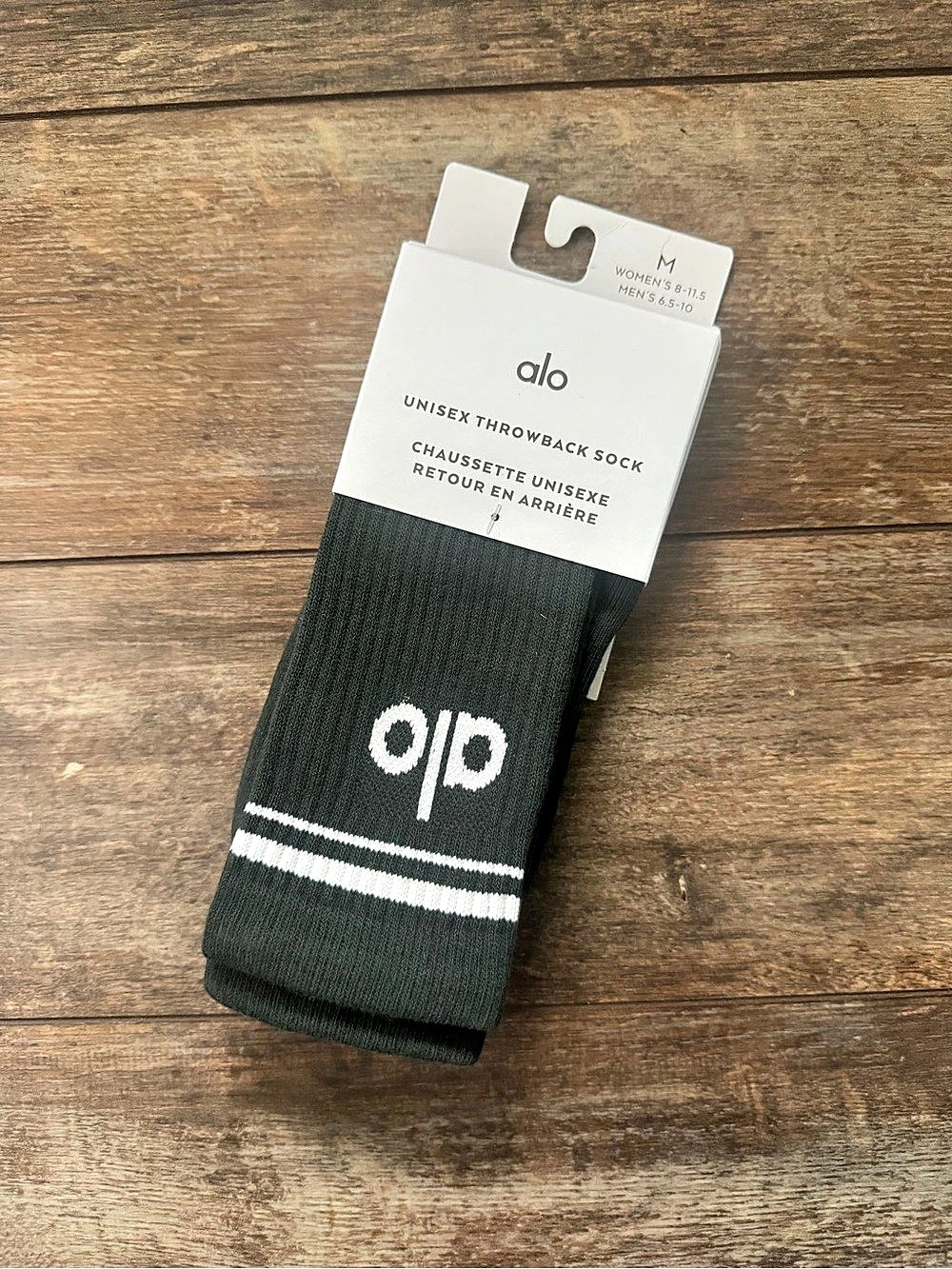 NWT alo Unisex Throwback Sock Black & White Medium